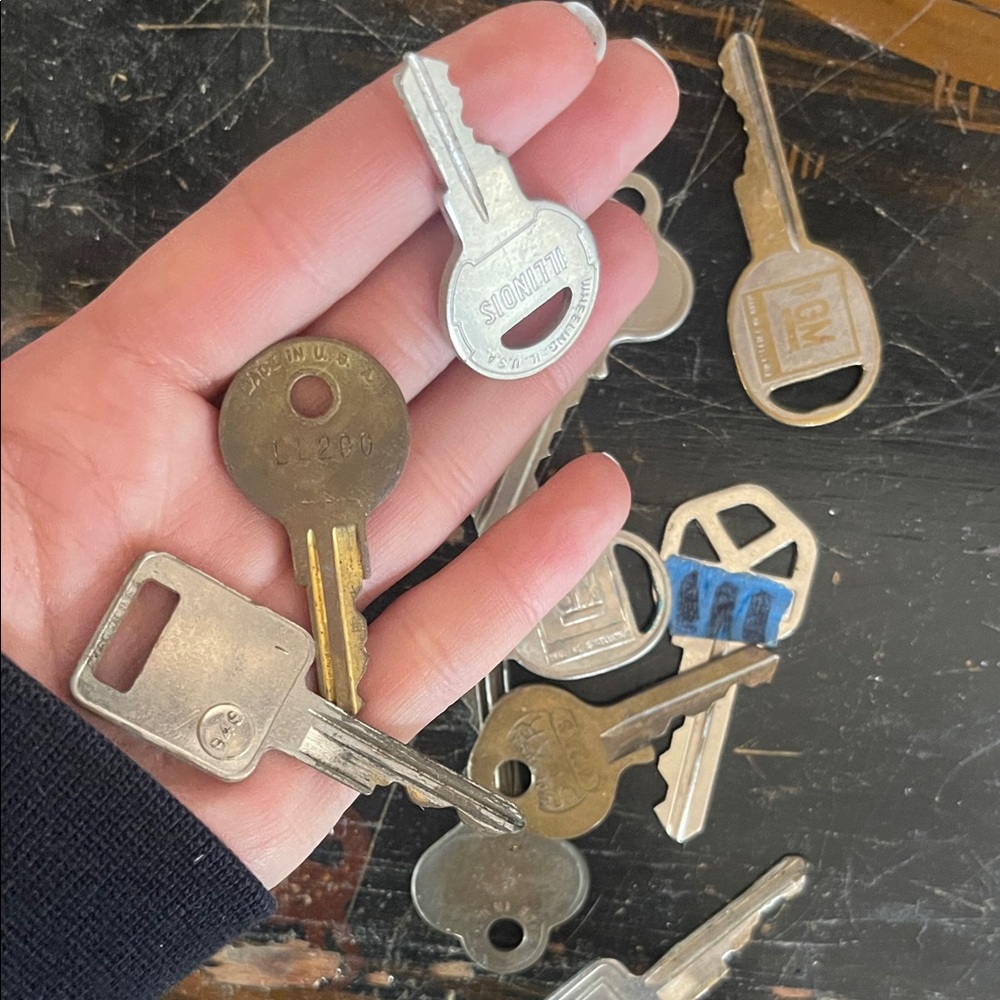Vintage Key Collection - Picture 4 of 4